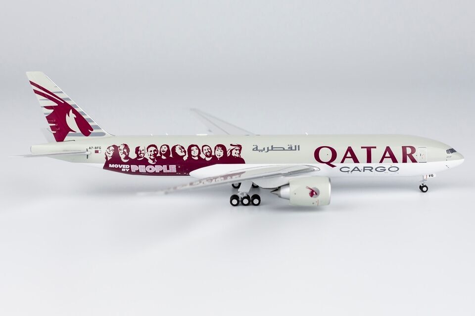 1:400 NG Model QATAR CARGO BOEING 777-200F Aircraft Diecast Plane Airplane Model