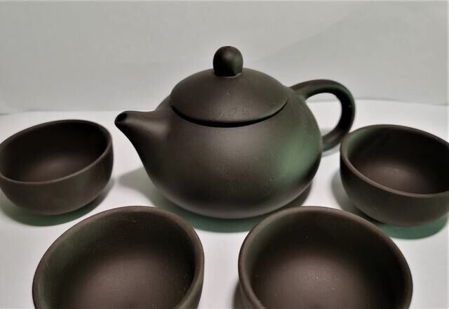 Chinese Yixing Zisha Teapot Set 140ml