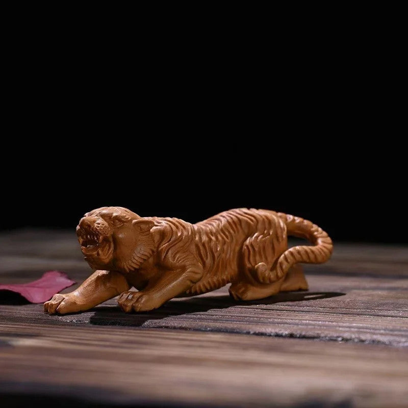 Wood Carving Tiger Sculpture Figurines Chinese Characteristic Office Decoration