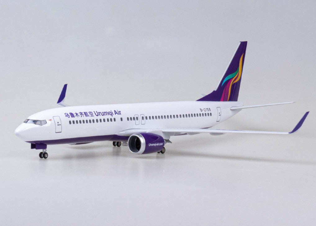 1:85 47CM Urumqi Air BOEING 737 MAX Plane Landing gear Resin Aircraft Model