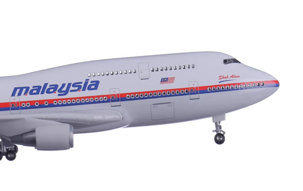1:150 47CM Malaysia BOEING 747-400 Airplane Landing Gear Resin Aircraft Model