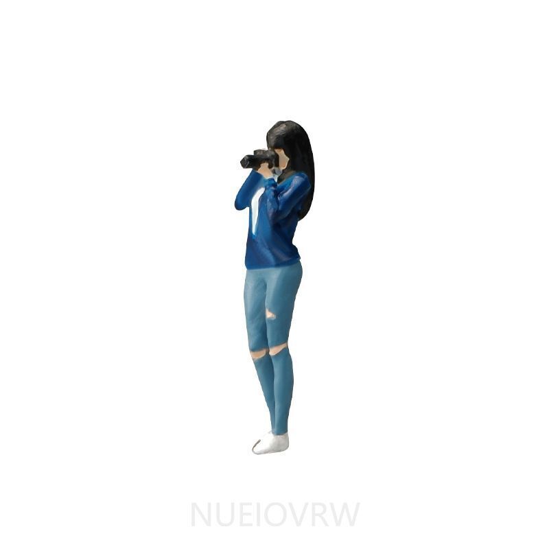 Girl Photographer Resin Figure Model 1/64 Scene Display Doll Model Toy