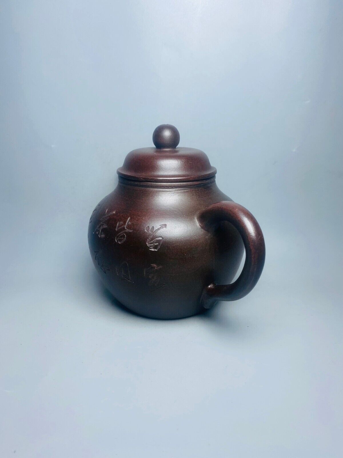 Chinese Yixing Zisha Clay Handmade Exquisite Teapot （秋水 底款：如图）