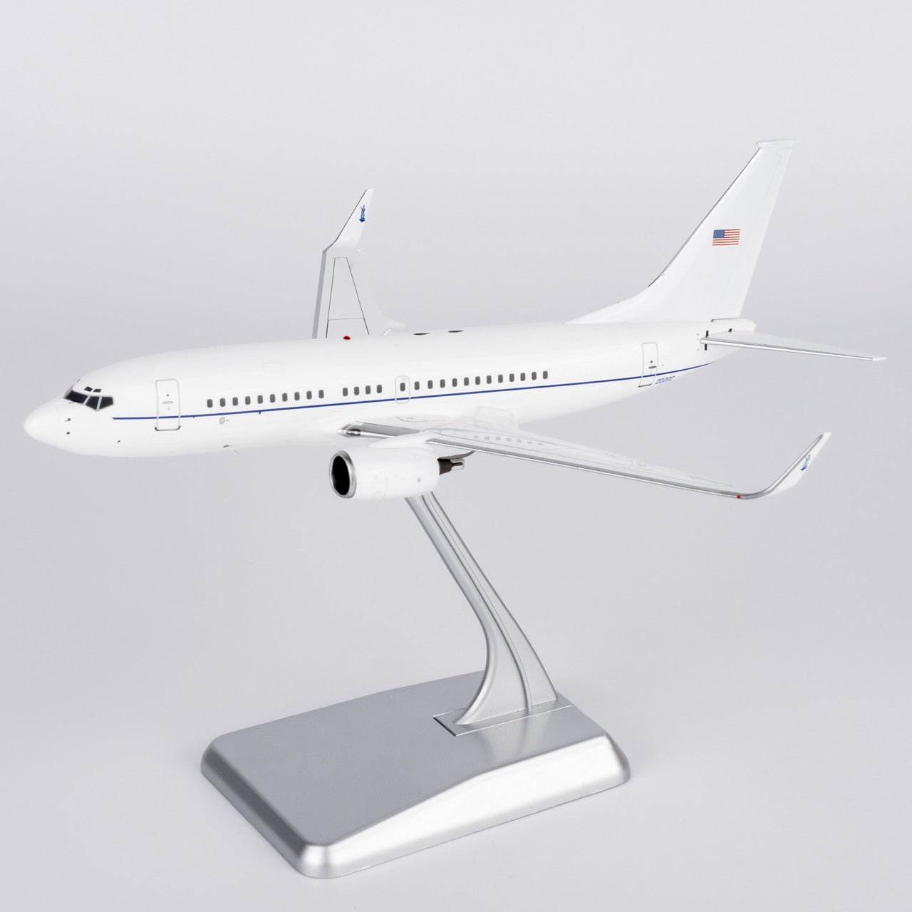 1:200 NGmodels USAF Boeing 737-700 620149 Passenger Airplane Diecast Plane Model