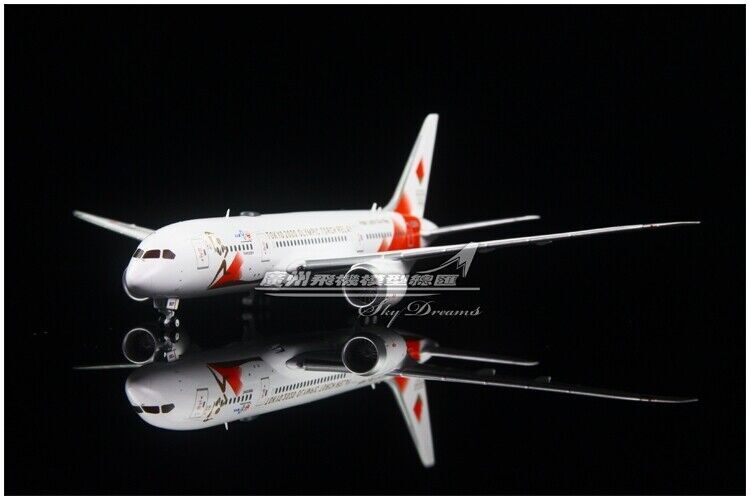 1:400 JC Wings JAPAN AIRLINES BOEING 787-8 Passenger Airplane Diecast Model