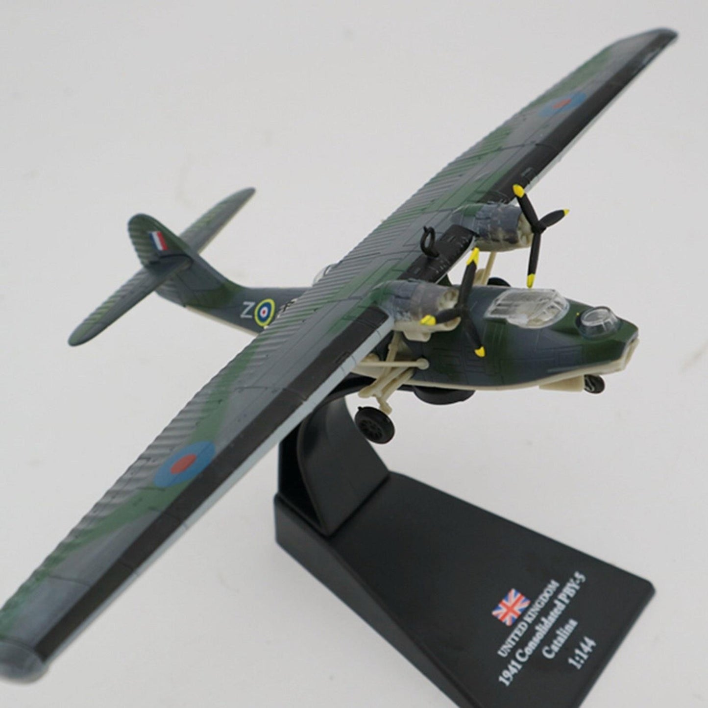 1/144 WW2 UK RAF Classic PBY 5 Catalina Aircraft Fighter Plane Military Model g