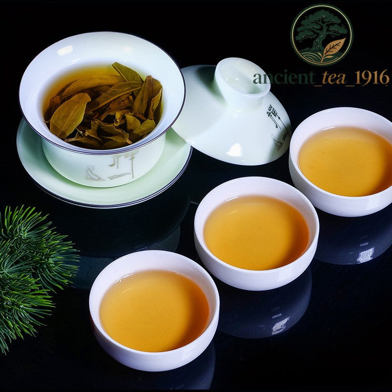 357g Ancient Tree Yi Wu Pu'er Raw Tea Yunnan Pu Erh Tea Cake
