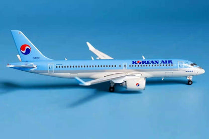 1:400 JC Wings KOREAN AIR Bombardier CS300 Passenger Airplane Diecast Model