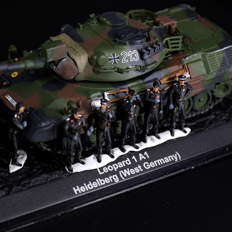 1/72 Armored Tank 6 Soldiers Finished Painted Resin Static Model /Without Tank