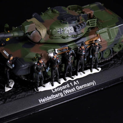 1/72 Armored Tank 6 Soldiers Finished Painted Resin Static Model /Without Tank