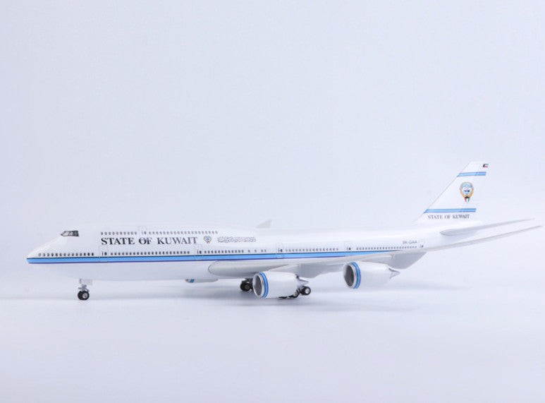 1:160 47CM STATE OF KUWAIT BOEING 747-8 Plane Landing Gear Resin Aircraft Model