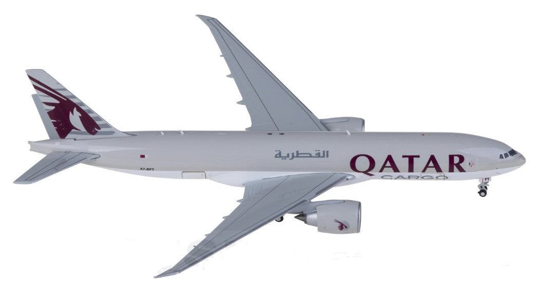 1:400 Geminijets Qatar Boeing 777-200LRF A7-BFT Passenger Airplane Diecast Model