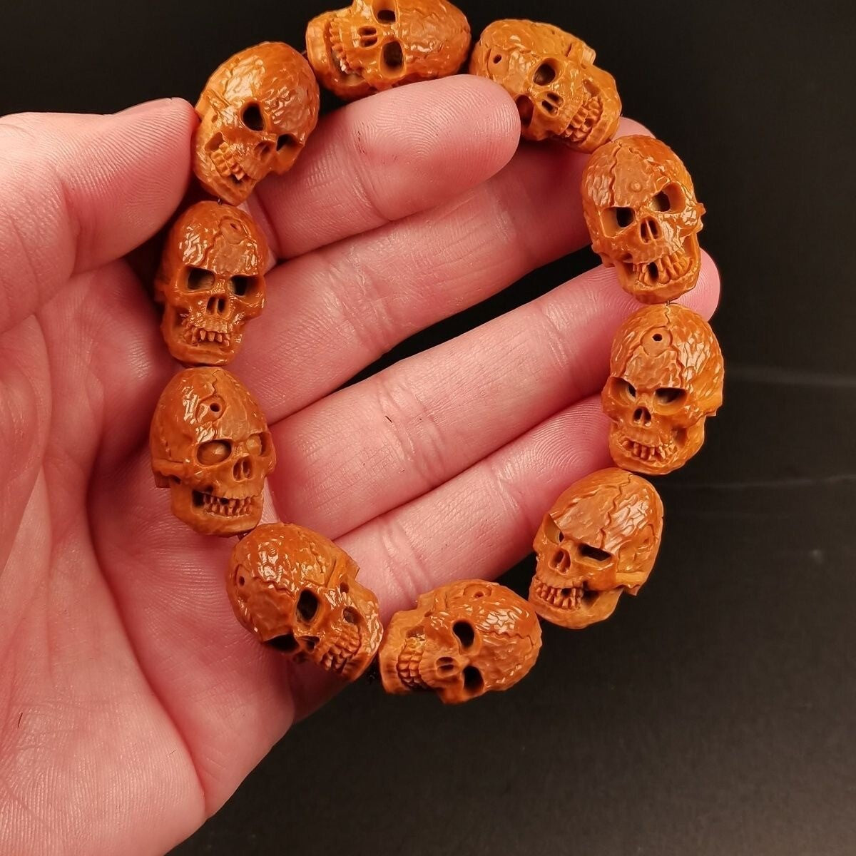 New Olive Nut Carved Skull Bracelet Beads Chain Handcraft Collection