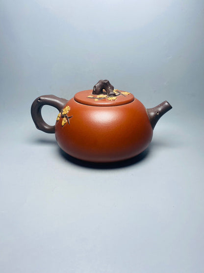 Chinese Yixing Zisha Clay Handmade Exquisite Teapot( 石瓢梅花 底款：汪寅仙)