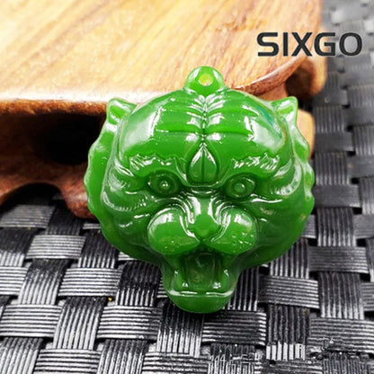 Natural Chinese Jade Green Hand Carved Tiger Head Pendant Boutique Jewelry