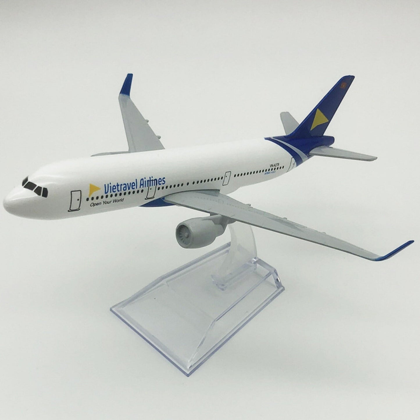 1:400 16cm Vietnam A321 Plane Model Aircraft Diecast Airlines Metal Ornaments