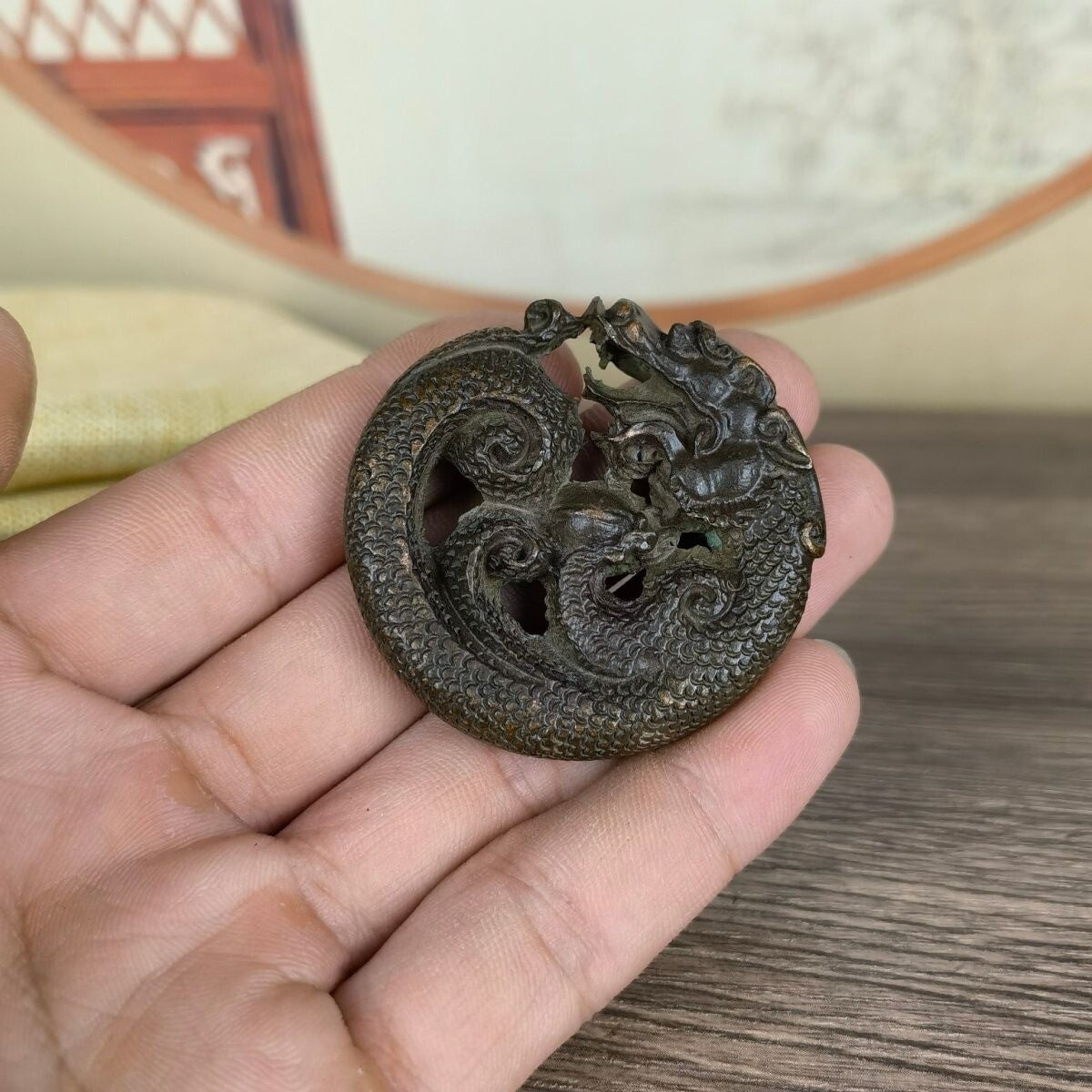 Chinese bronze cool Figure statue netsuke collectable dragon pendant