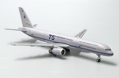 1:400 JC Wings Royal New Zealand Air Force BOEING 757-200 Airplane Diecast Model