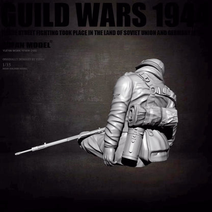 1:35 resin figure model kit 1 German soldier in WW II Unassembled unpainted