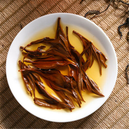 200g Green Tea Fengqing Ancient Tree Black Tea Yunnan Dian Hong Black Tea Cake