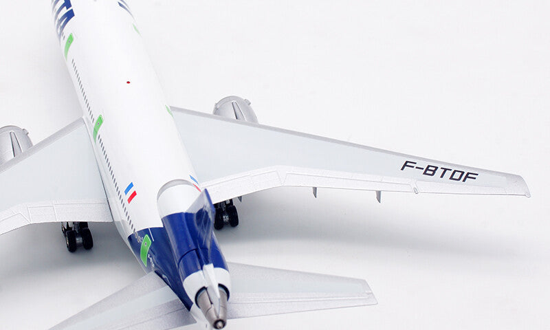 1:200 InFlight UAT MCDONNELL DOUGLAS DC-10-30 Passenger Airplane Diecast Model