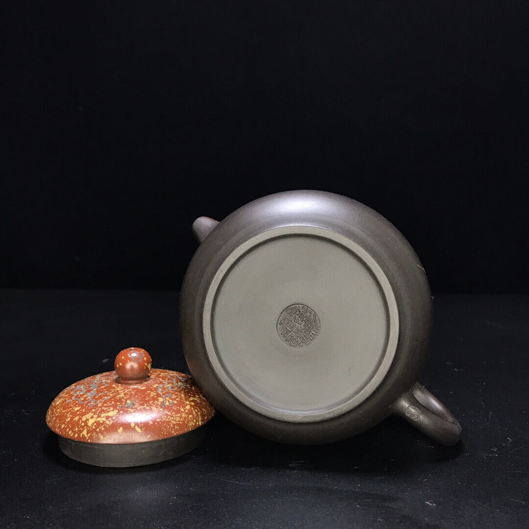 Chinese Yixing Zisha Clay Handmade Exquisite Teapot （乳鼎小壶 底款：如图）