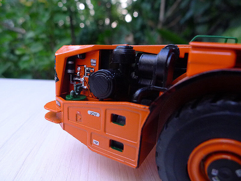 1:50 KOMNTSU WX22H Hybrid Underground Loader Construction Machine Diecast Model