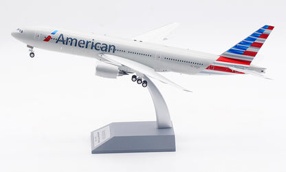 1:200 32CM InFlight American BOEING 777-200 Passenger Airplane Diecast Model