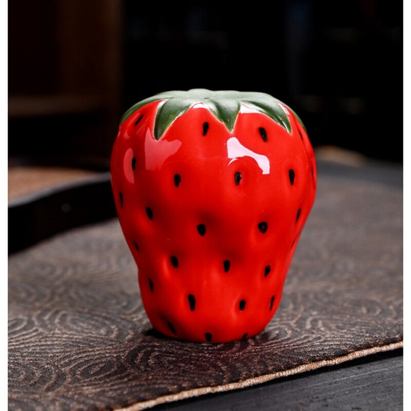 Creative Tea Pet Holder For Lid Of Gaiwan Tea Pot Porcelain Strawberry Design