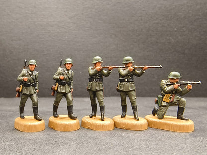 1/72 5Pcs World War II German Infantry Soldier Model