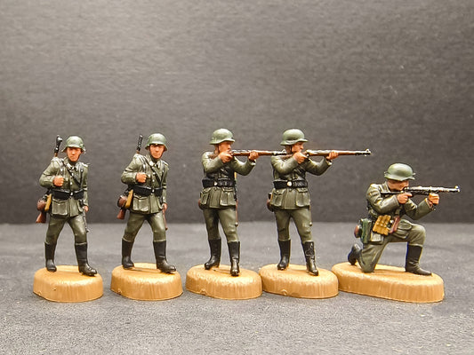 1/72 5Pcs World War II German Infantry Soldier Model