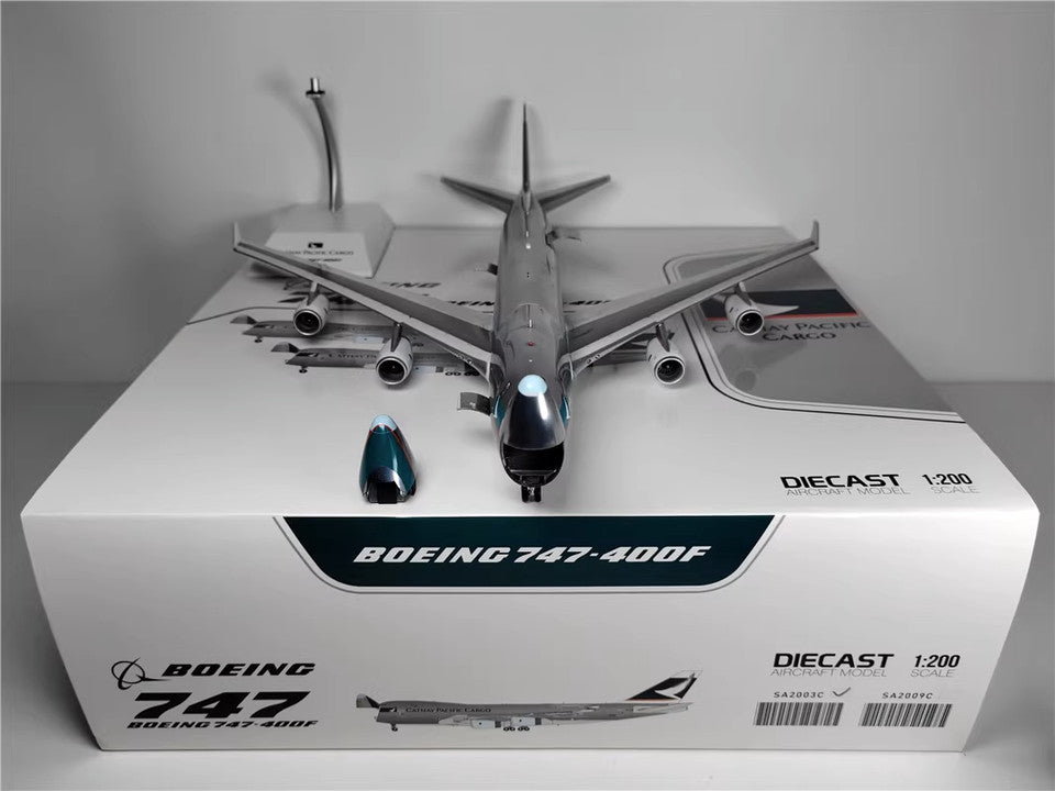1:200 35CM JC Wings CATHAY PACIFIC BOEING 747-400F Aircraft Diecast Plane Model