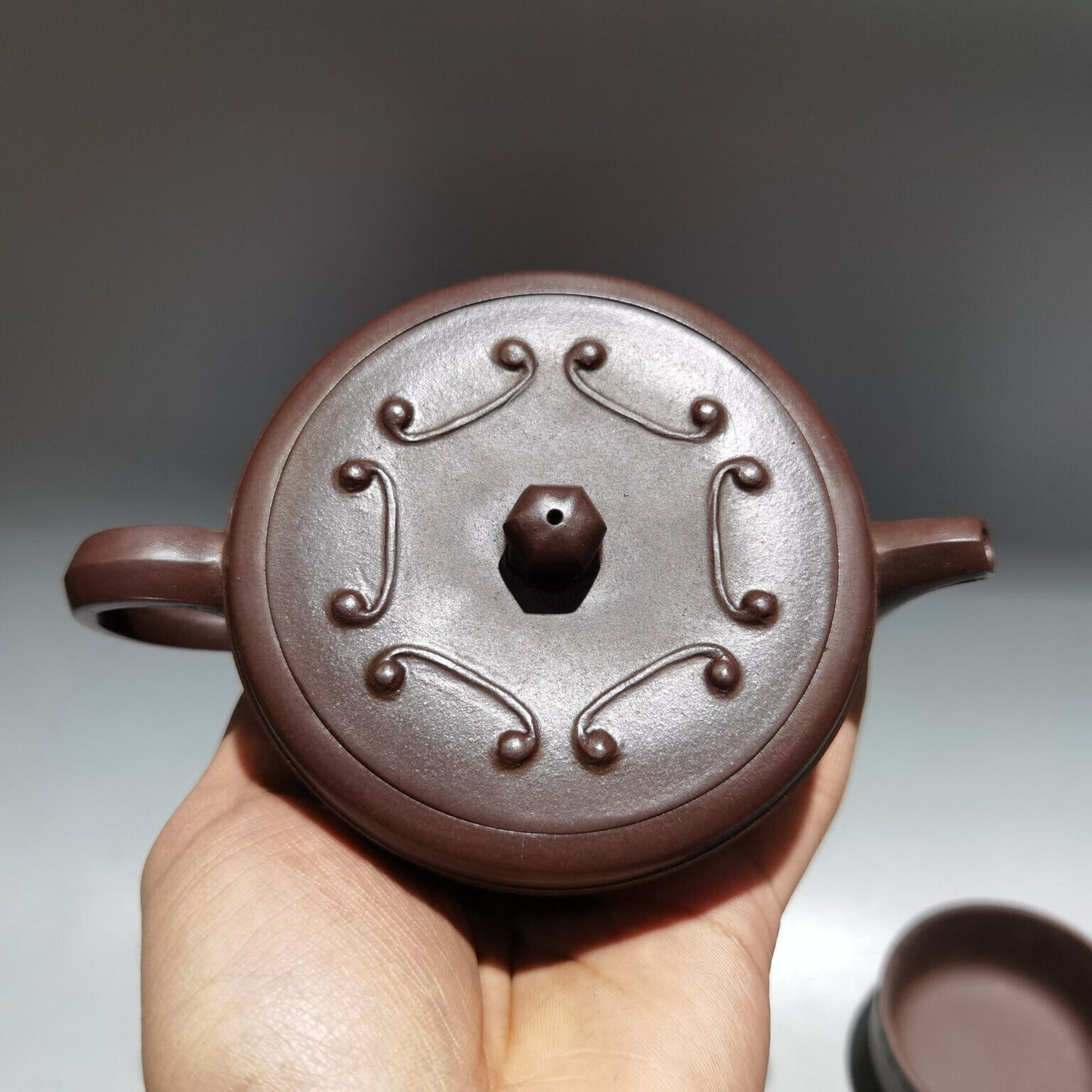 Chinese Yixing Zisha Clay Handmade Exquisite Teapot （升锣套壶 底款：顾景舟)