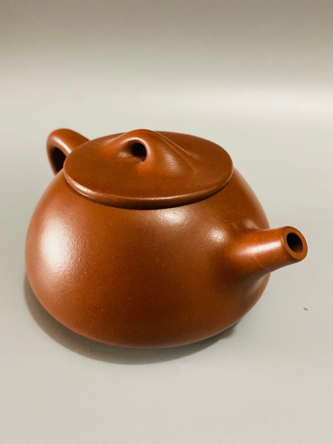 l-0Chinese Yixing Zisha Clay Handmade Exquisite Teapot （仿古壶 底款：顾景舟）