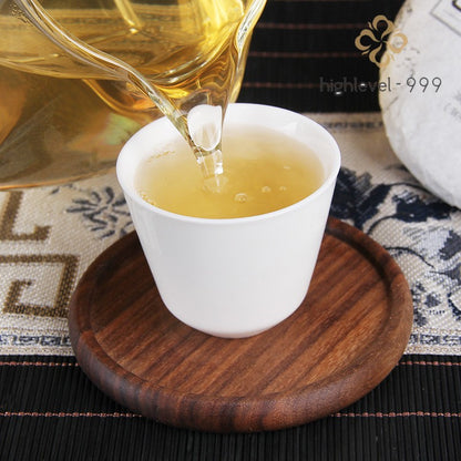 100G raw Pu'er tea cake Yunnan deep mountain old tree Pu'er -