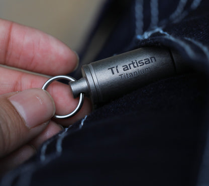 Titanium Waterproof Medicine Pill Bottles Necklace Pendants Perfume Bottles Box
