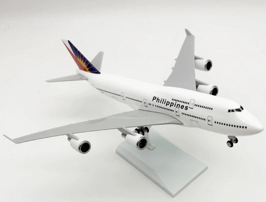 30CM Philippines BOEING 747-400 Airplane Landing Gear Resin Aircraft Model