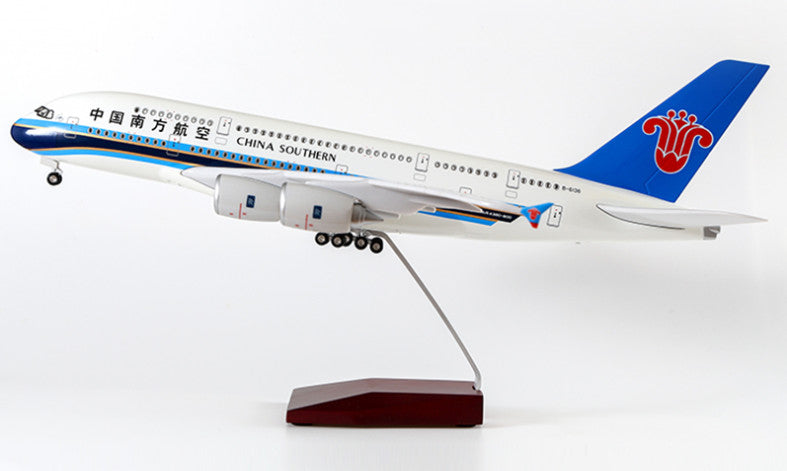 1:160 46CM CHINA SOUTHERN AIRBUS A380 Passenger Plane Landing Gear Resin Model