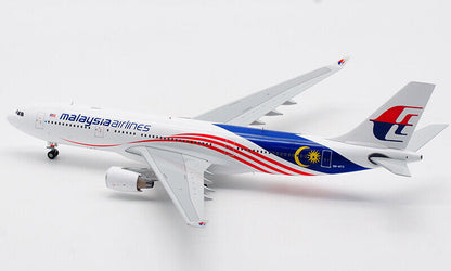 1:200 30CM JC Wings Malaysia Airlines AIRBUS A330-200 Airplane Diecast Model