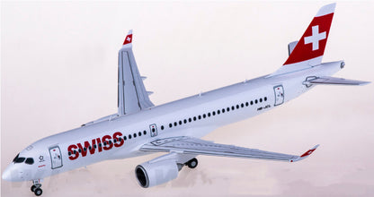 1:200 Herpa Swiss AIRBUS A220-300 Passenger Airplane Diecast Aircraft Model