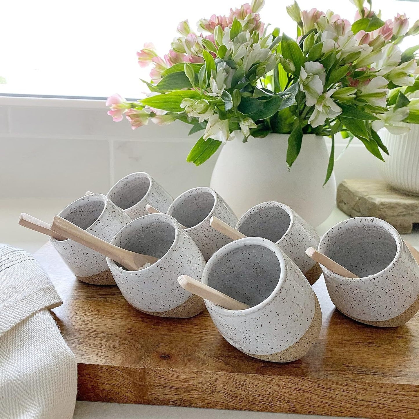 Handmade Condiment Jar with Spoon Salt Holder Counter Home Decoration Cup Gift