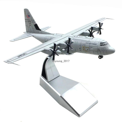 1:200 Scale 1956 Lockheed C-130 Hercules Transport Plane Metal Diecast Model