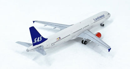 1:500 StarJets SAS Scandinavian AIRBUS A321 Airplane Diecast Aircraft Model