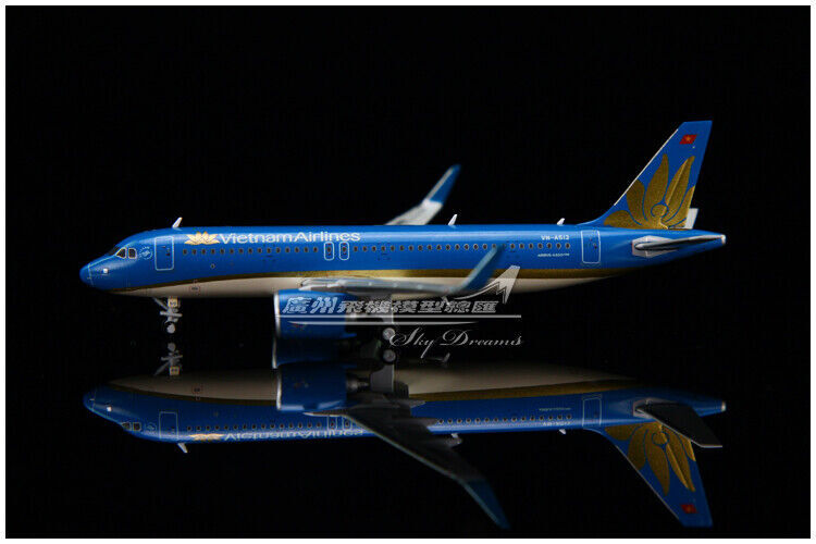 1:400 JC WINGS Vietmam Airlines AIRBUS A320neo Passenger Airplane Diecast Model