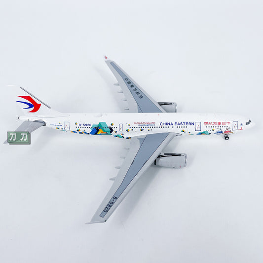 1:400 NG Models CHINA EASTERN A330-200 Passenger Airplane Diecast Aircraft Model