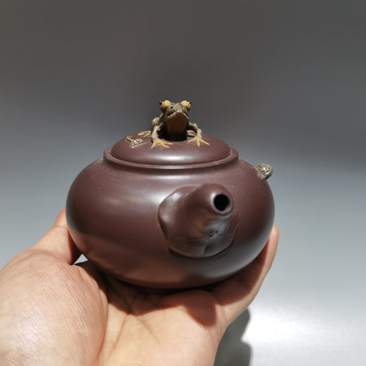 5.9" Chinese Yixing Zisha Pottery Old Purple Clay 280CC Frog Lotus Leaf Teapot
