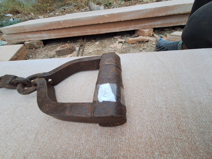 OLD VINTAGE HAND FORGED HORSE LEG IRON CHAIN ANIMALS SHACKLES - SET OF 2