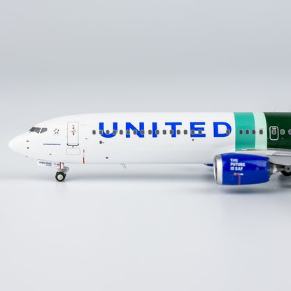 1:400 NGmodels United Airlines Boeing 737 MAX 10 Airplane Diecast Plane Model