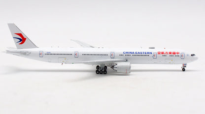 Aviation China Eastern Airlines for Boeing B777-300ER B-2001 AV4085 1:400 model
