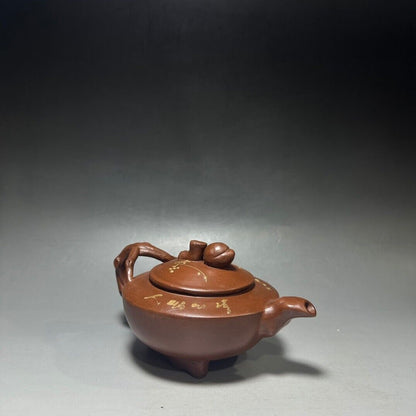 Chinese Yixing Zisha Clay Handmade Exquisite Teapot（泥绘仙桃壶 底款：顾景舟）